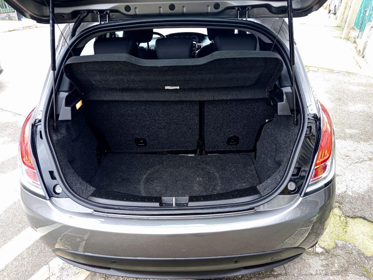 LANCIA Ypsilon 1.0 FireFly 5p. Hybryd Gold 2022