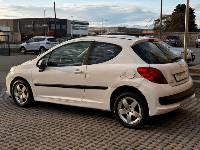 Peugeot 207 1.4 8V 75CV 3p. Energie Sport ECO GPL