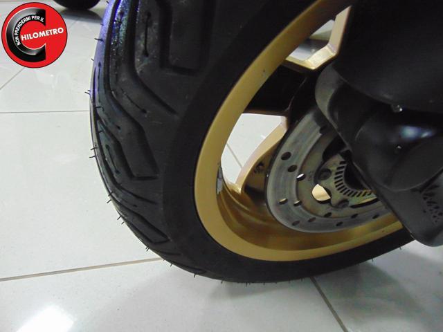 VESPA GTS 300 Super HPE (Pneumatici nuovi)