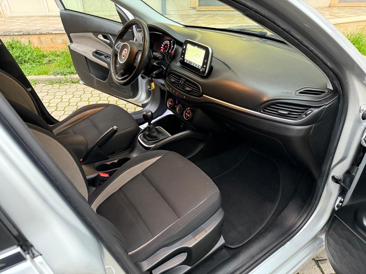 Fiat Tipo 1.6 Mjt S&S SW Lounge