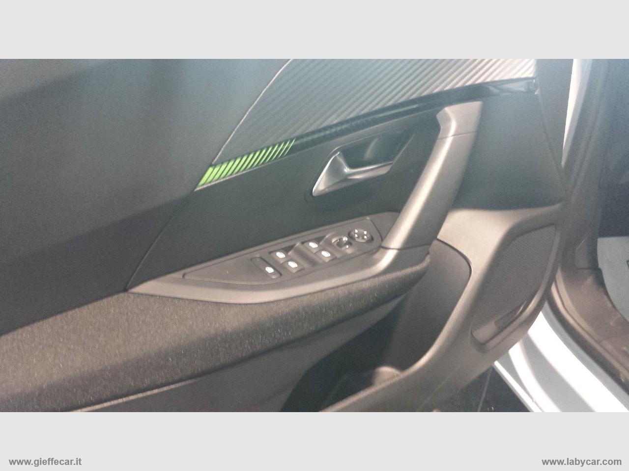 PEUGEOT 2008 PureTech 100 S&S Style