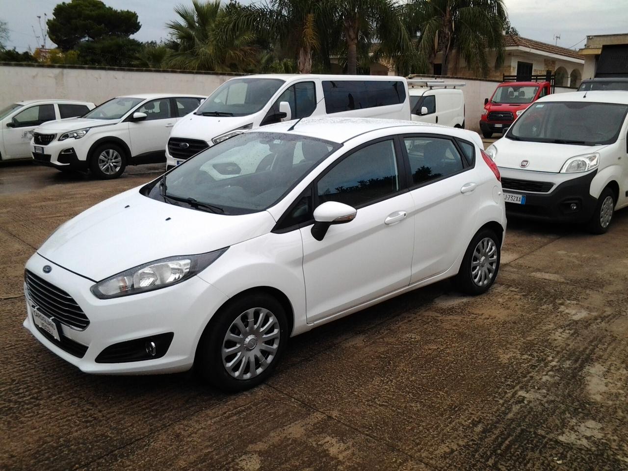 Ford Fiesta 1.4 5 porte Bz.- GPL Business X Neopatentati