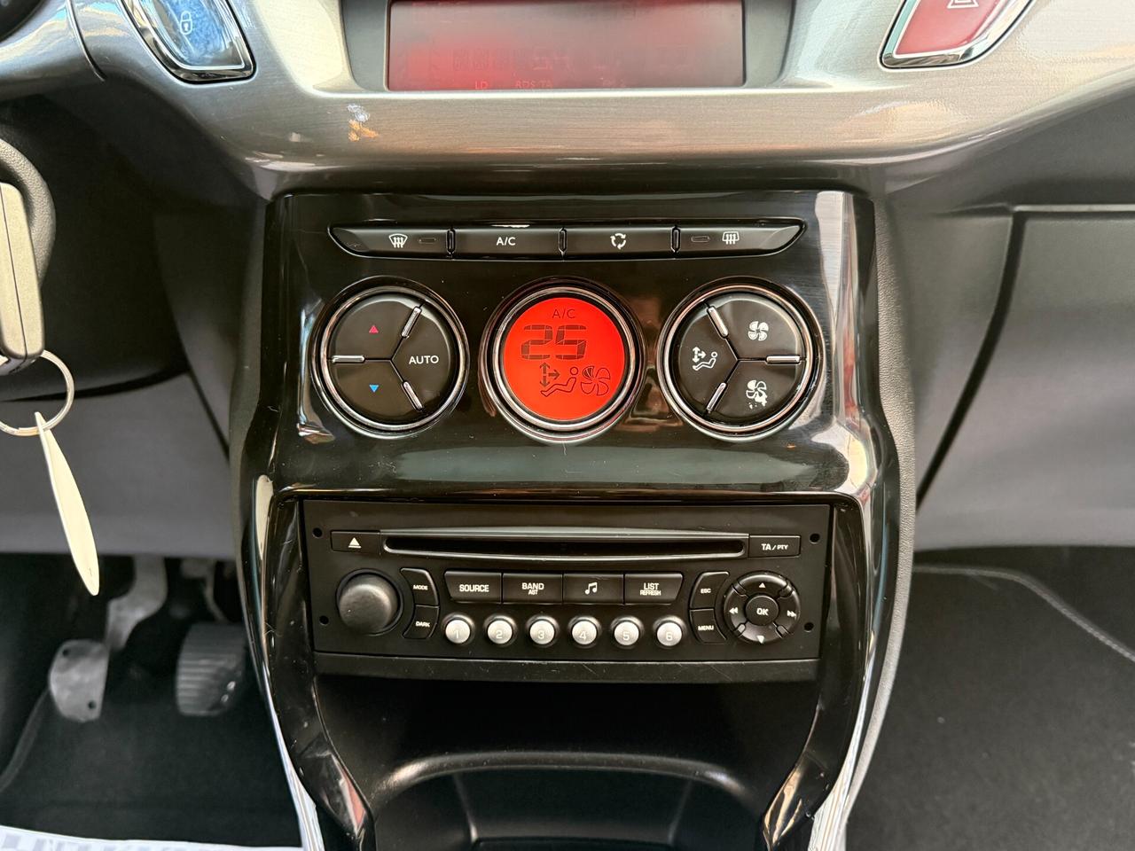 Citroen C3 1.4 HDi 70 Exclusive ZENITH - 2010