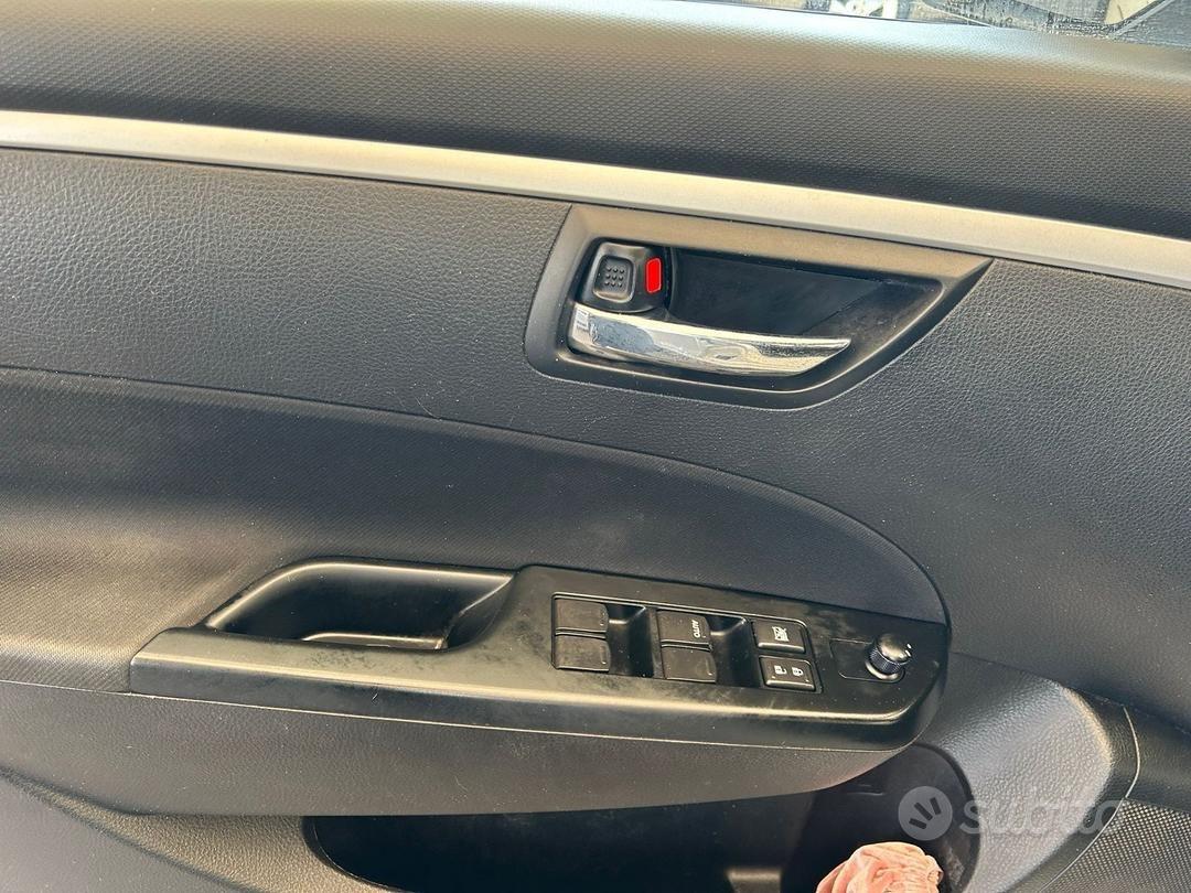 Suzuki Swift 1.2 Dualjet 4WD 5 porte B-Road S&S