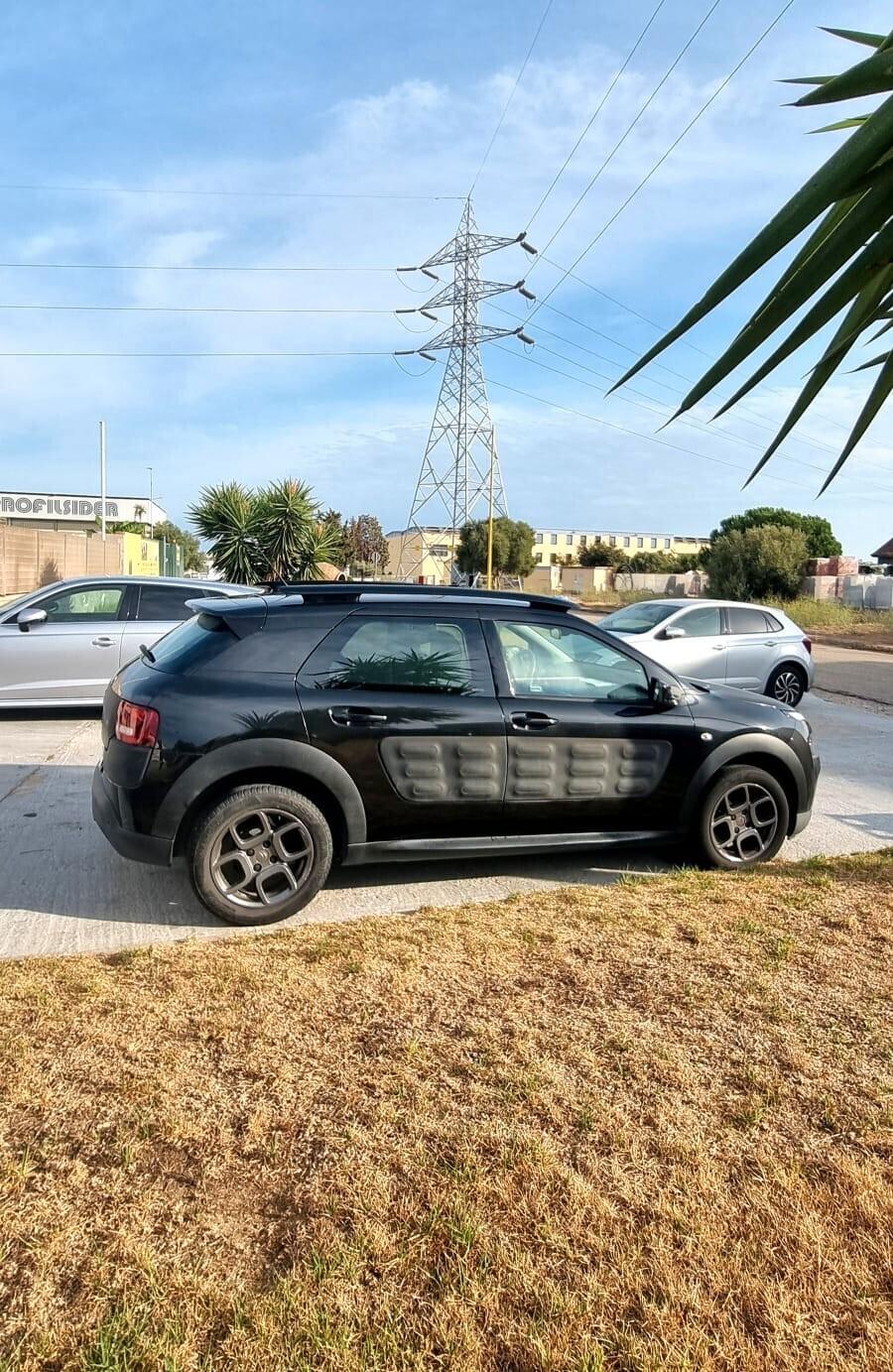 Citroen C4 Cactus 1.6 BlueHDi 100 CV Shine