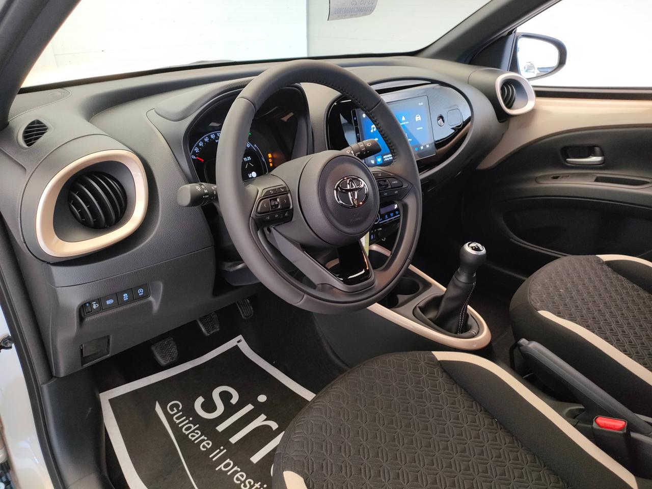 TOYOTA Aygo X 1.0B TREND MT - MY24