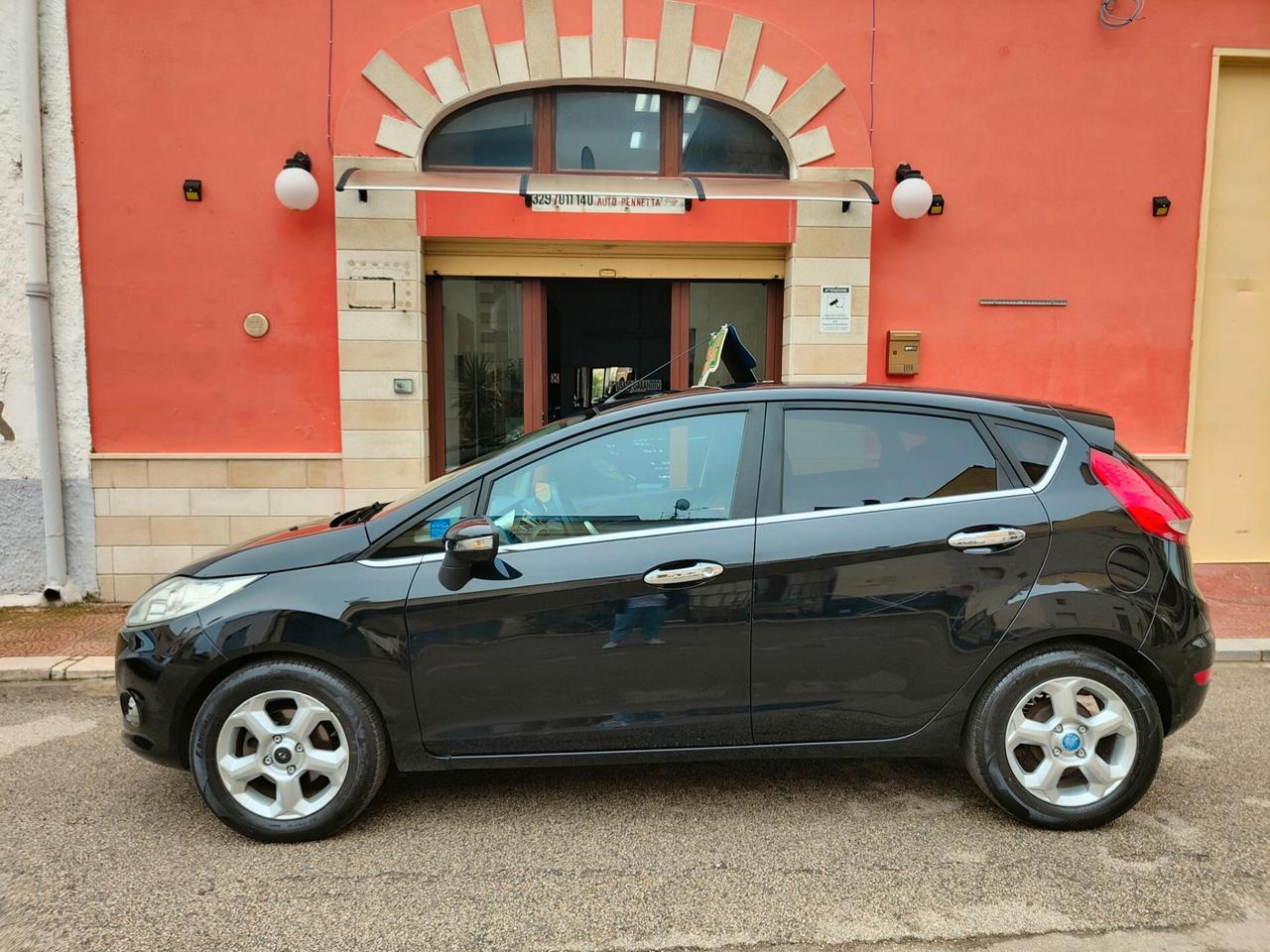 Ford Fiesta 1.4 5 porte Bz.- GPL Titanium