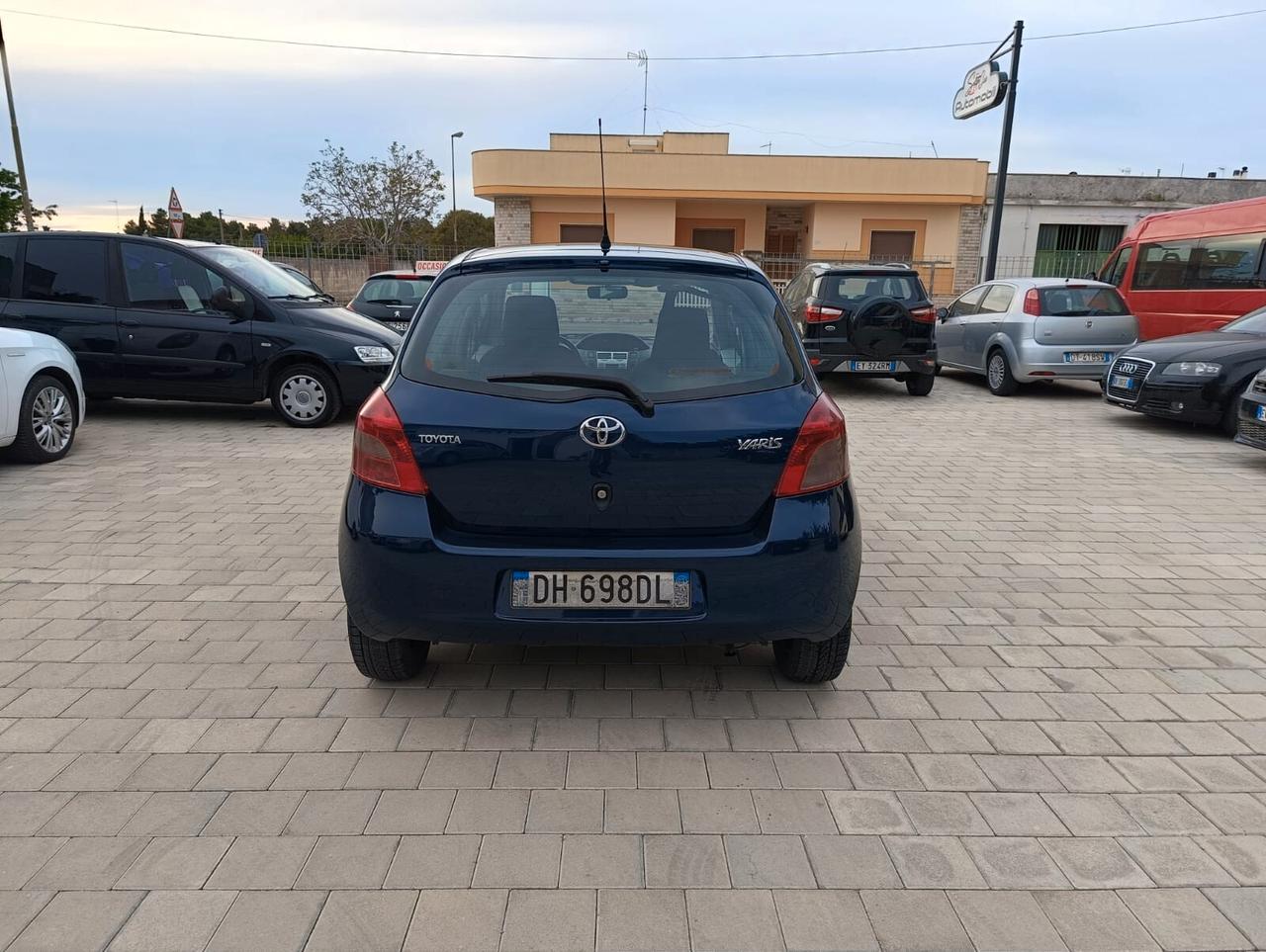 Toyota Yaris 1.0 - anno 2007