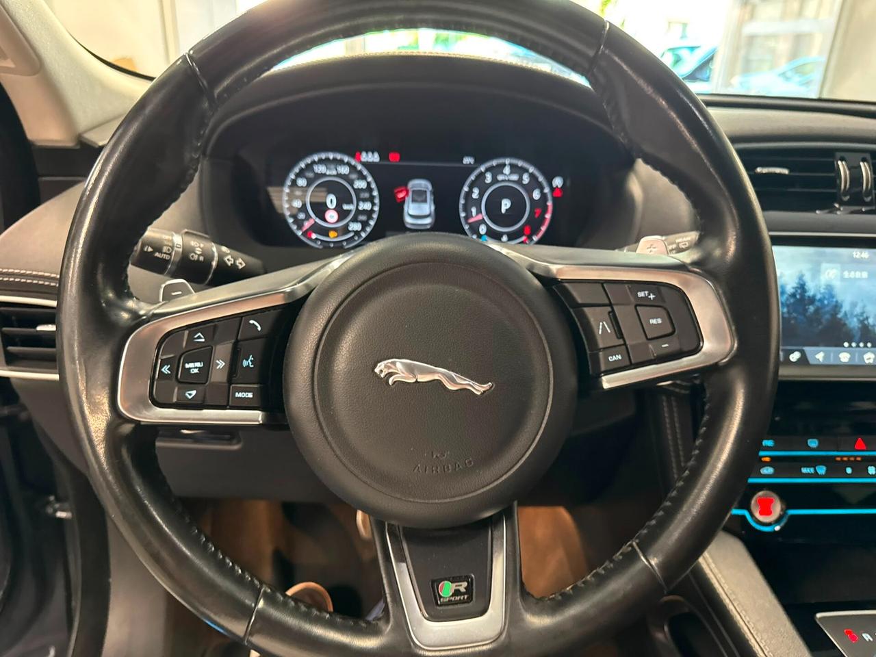 Jaguar F-Pace 2.0 250 CV AWD aut. R-Sport