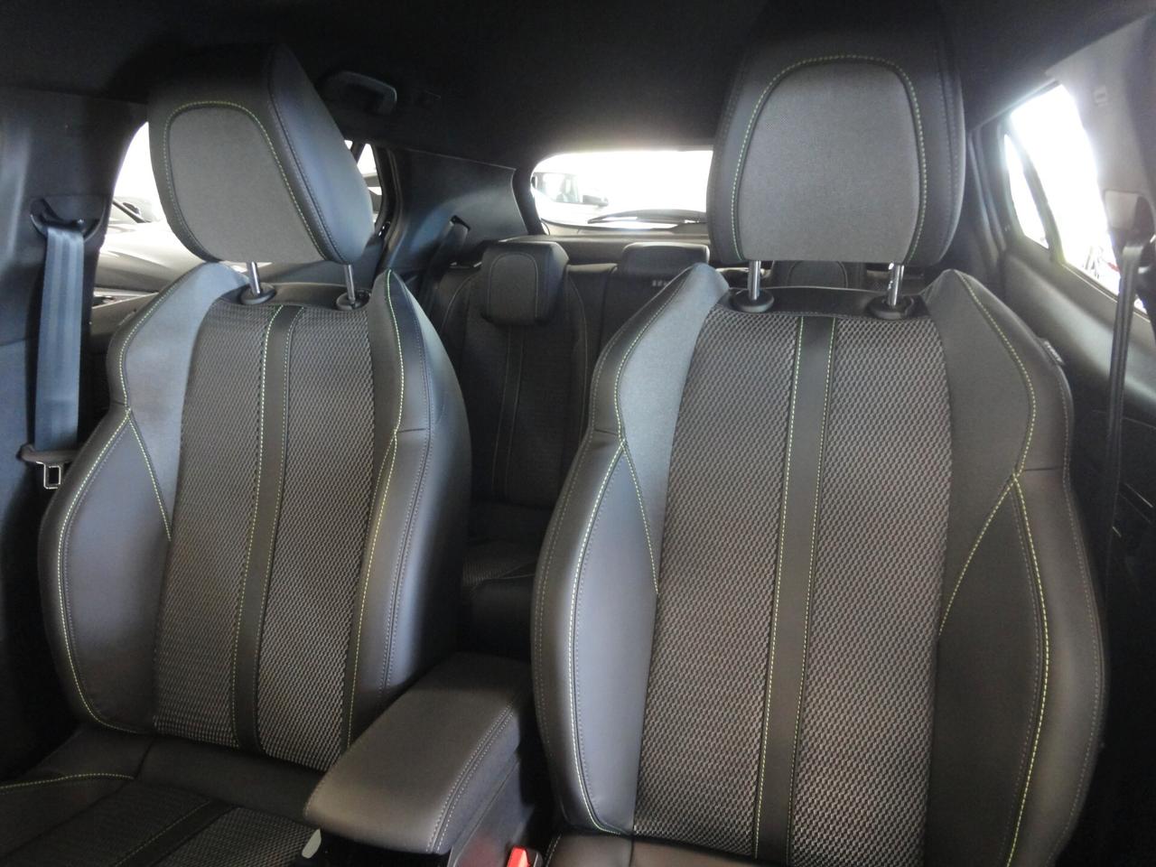 Peugeot 2008 BlueHDi 130 S&S EAT8 GT