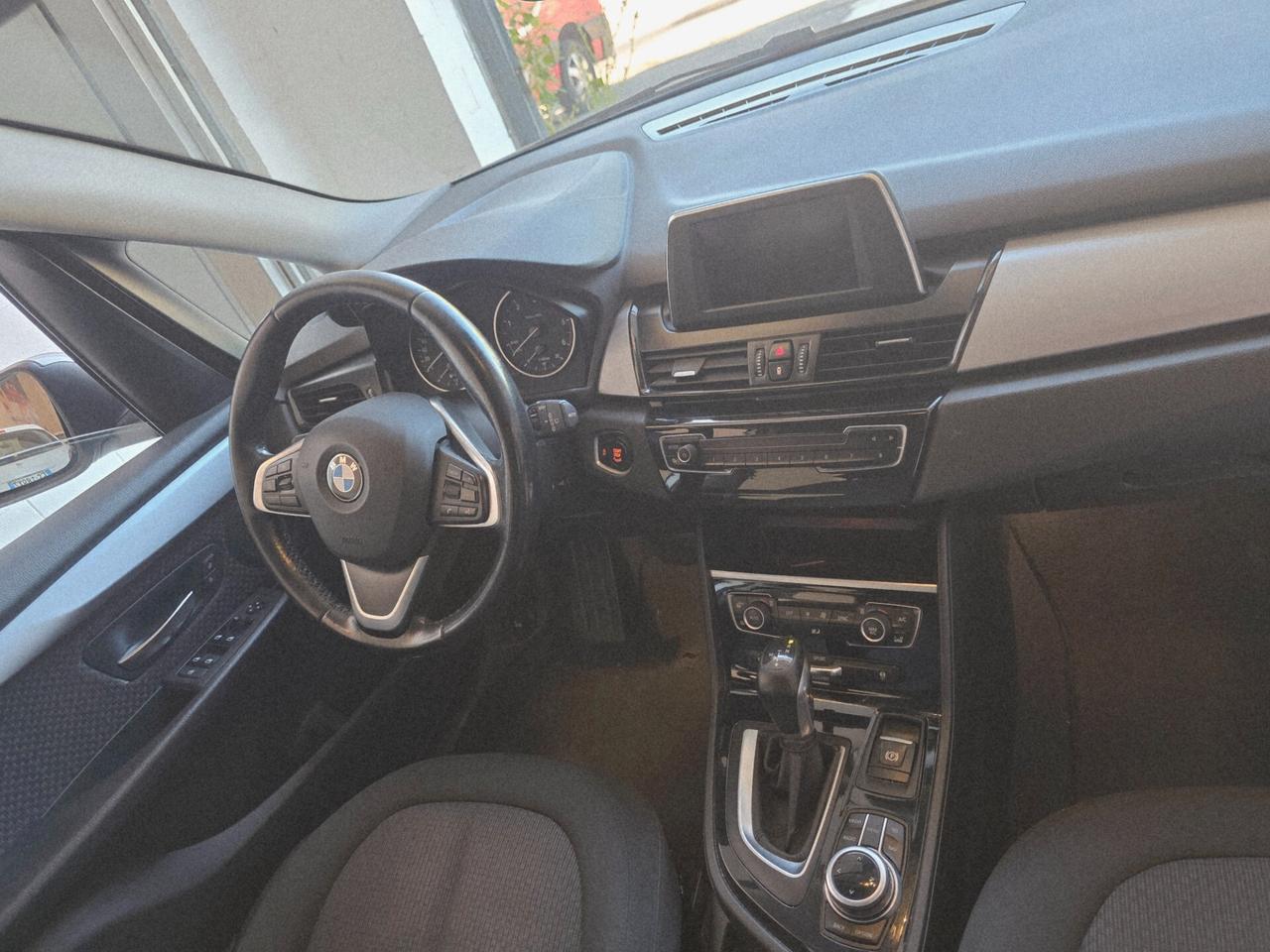 Bmw 218 218d monovolume