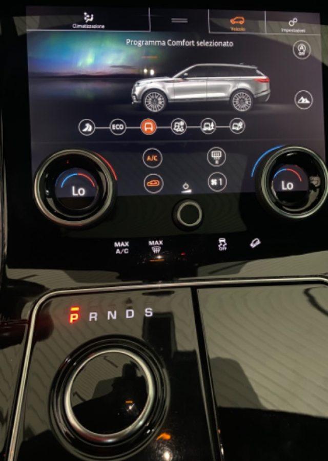 LAND ROVER Range Rover Velar 2.0D 240 CV R-Dynamic