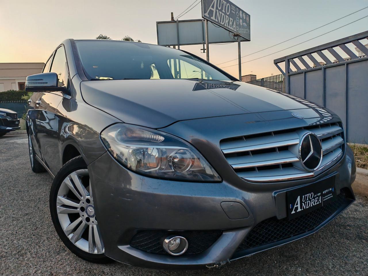 Mercedes benz classe B 180cdi fulll 2013