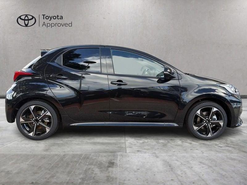 Toyota Yaris Yaris 1.5h 130 Lounge