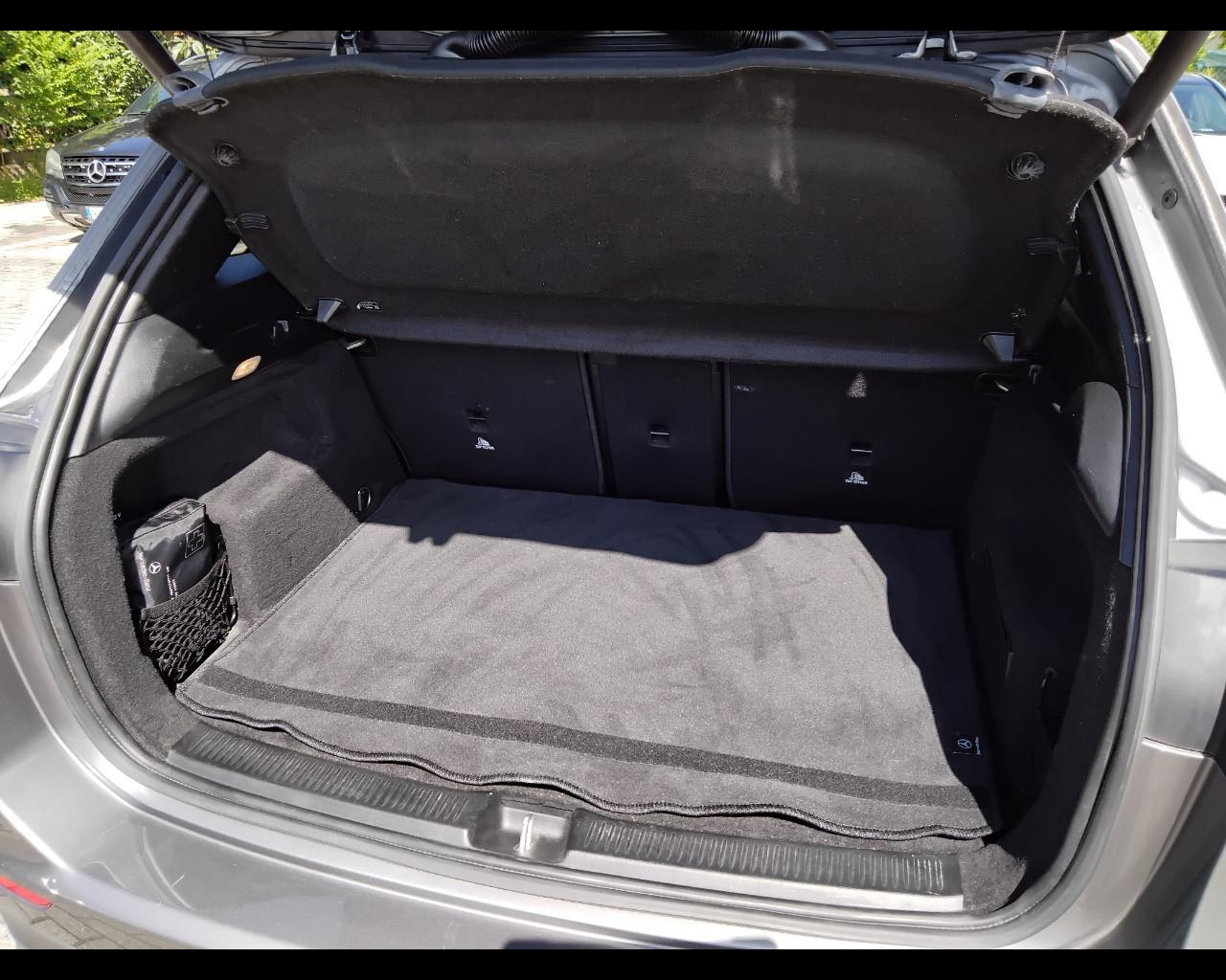 Mercedes-Benz Classe B - W247 2018 - B 180 Sport Plus auto