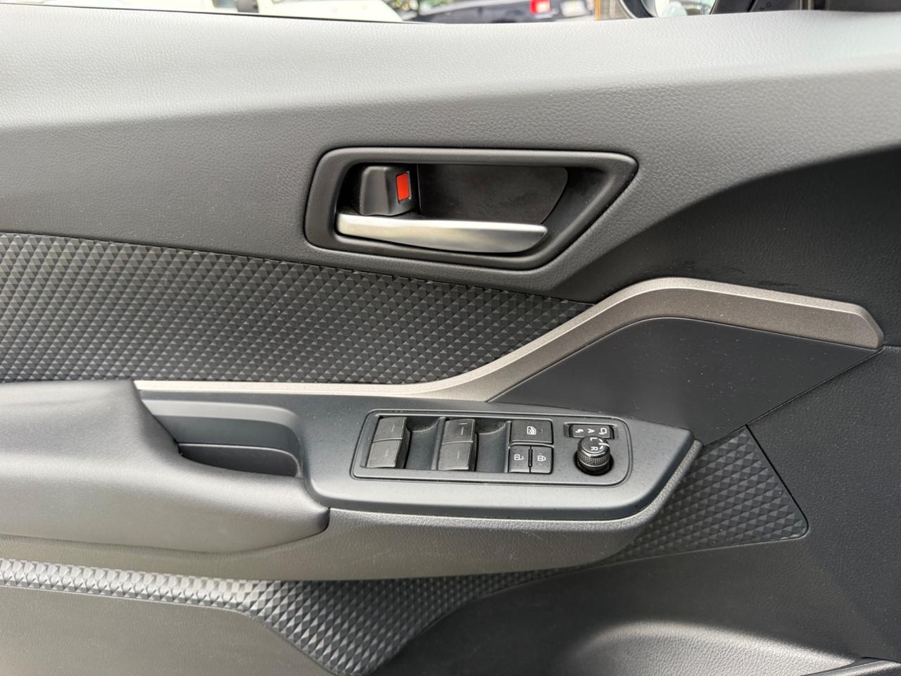 Toyota C-HR 1.8 Hybrid E-CVT Lounge