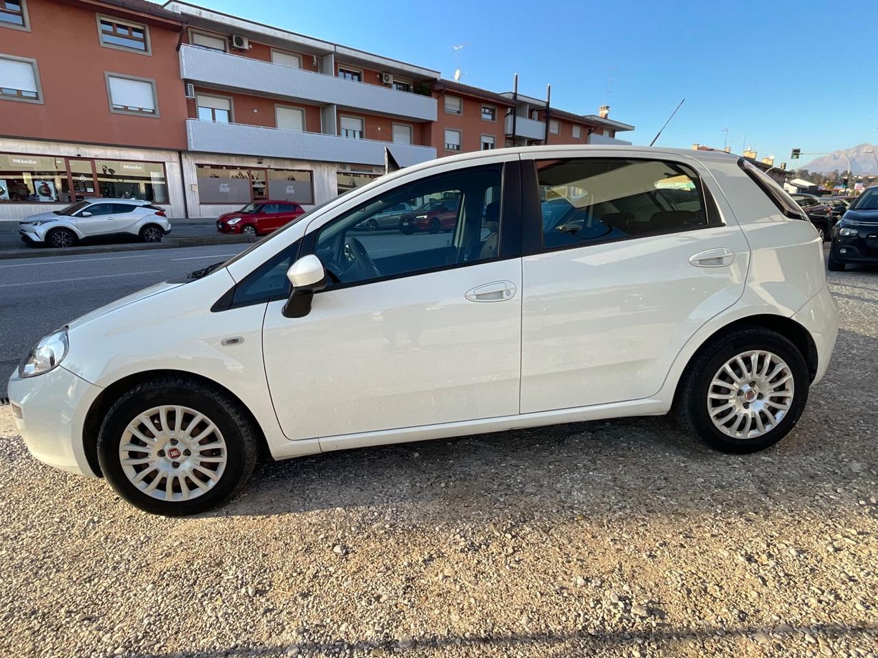 Fiat Punto 1.3 MJT II 75 CV 5 porte Street