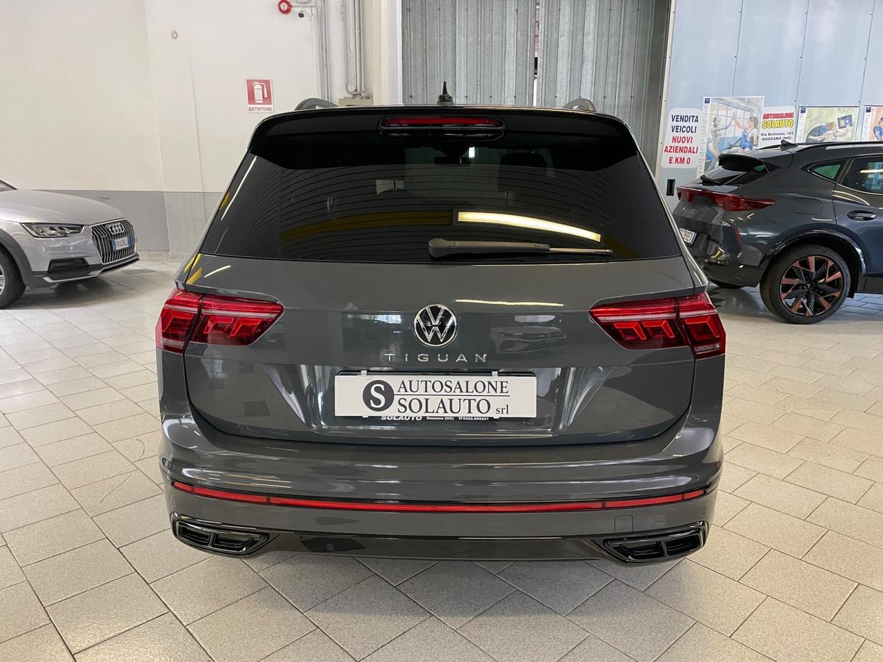 Volkswagen Tiguan 2.0 TDI 150 CV SCR DSG R-Line Black Telec.