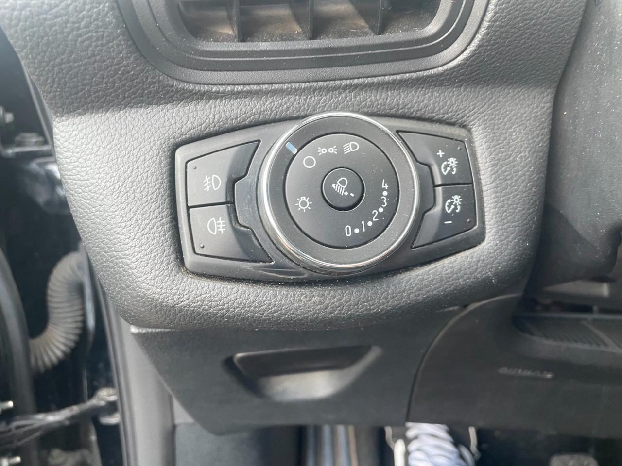 Ford B-Max 1.5 TDCi 75 CV Titanium