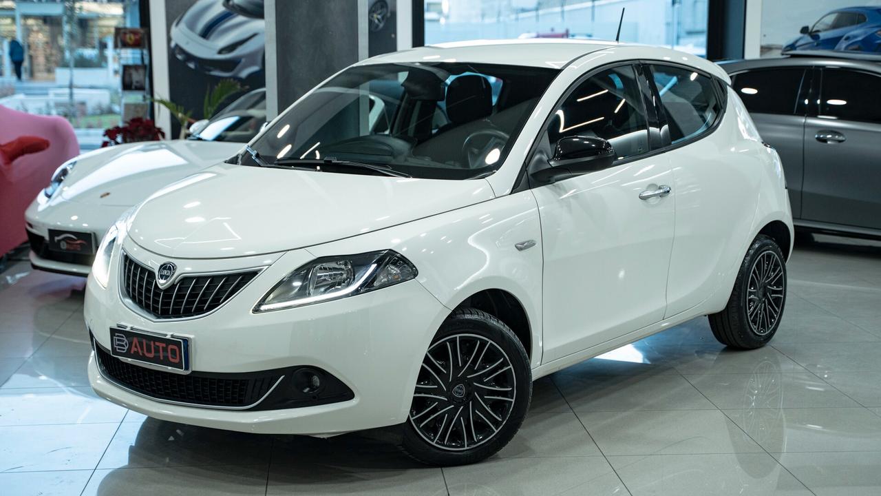 Lancia Ypsilon 1.0 FIREFLY 70 CV SES HYBRID GOLD CARPLAY LED FULL