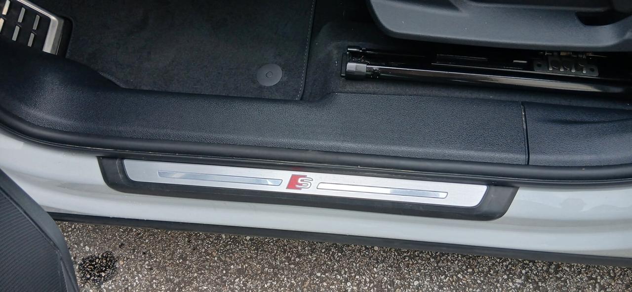 Audi Q3 35 TDI S tronic line edition