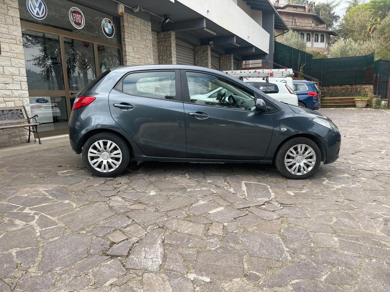Mazda 2 Mazda2 1.3 16V 75CV 5p. Play Gen. GPL NEO PATENTATI