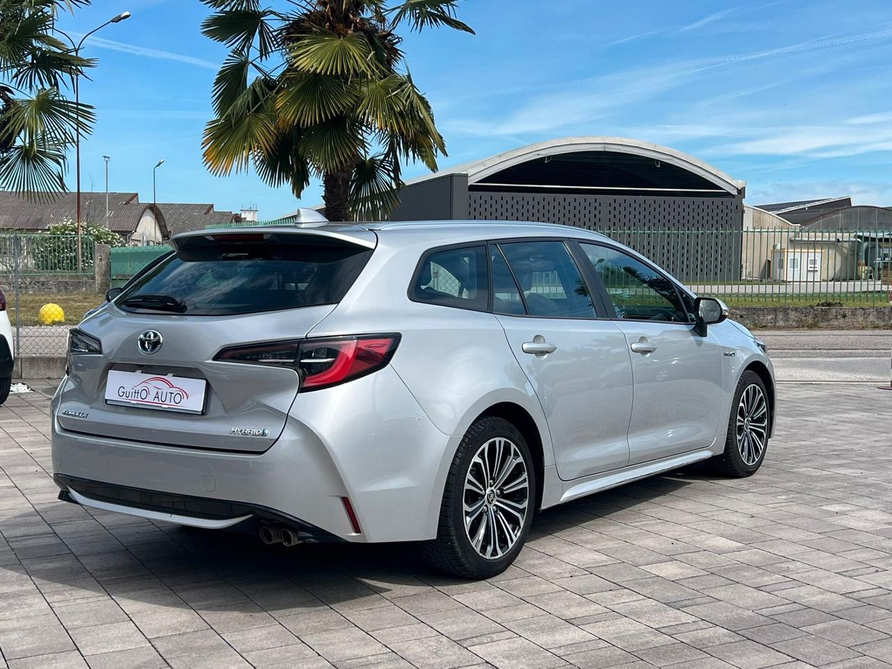 Toyota Corolla Touring Sports 2.0 Hybrid MoreBusiness