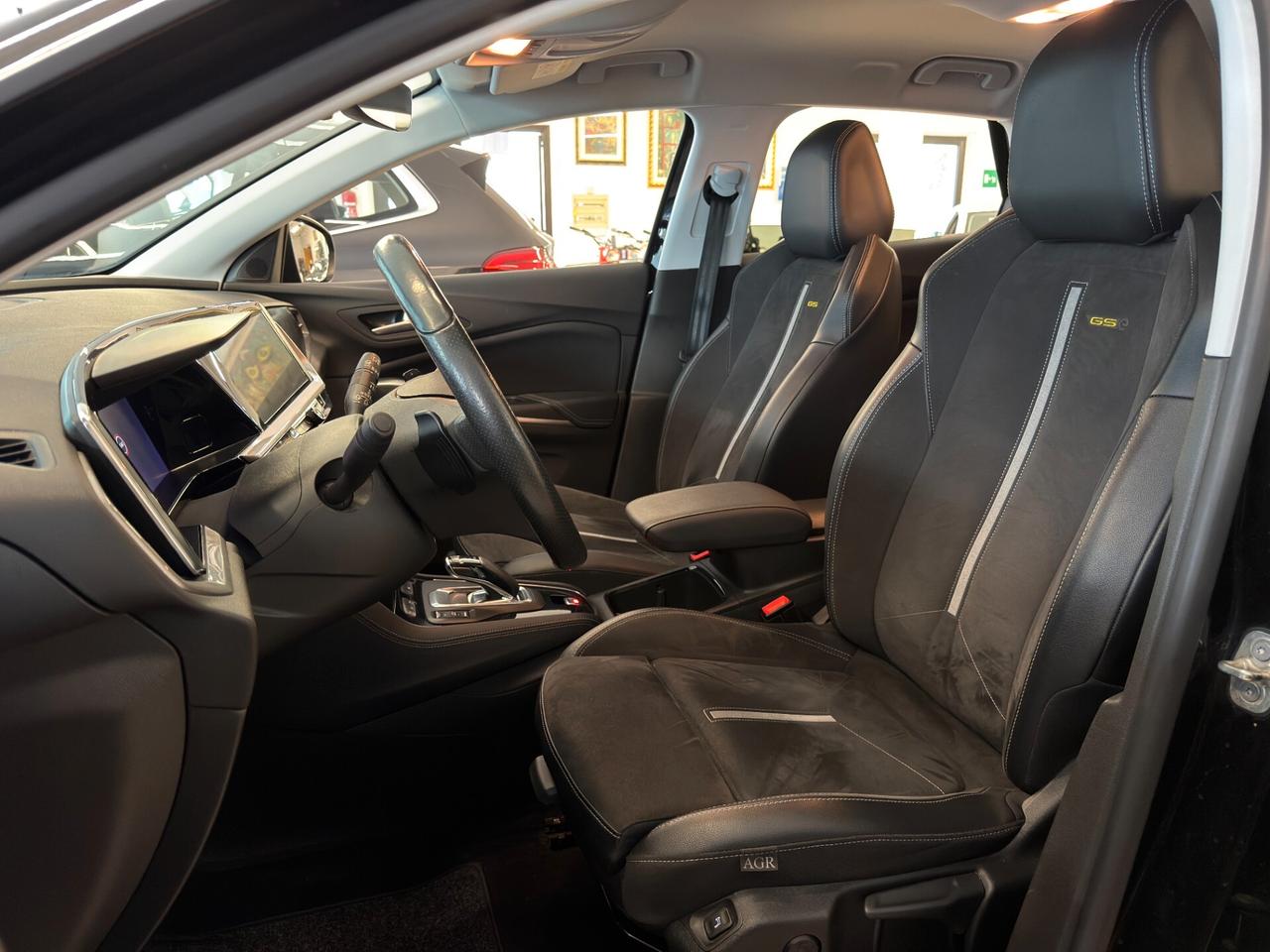 Opel Grandland GSe awd Benzina/plug-in 1.6cc 300cv automatica