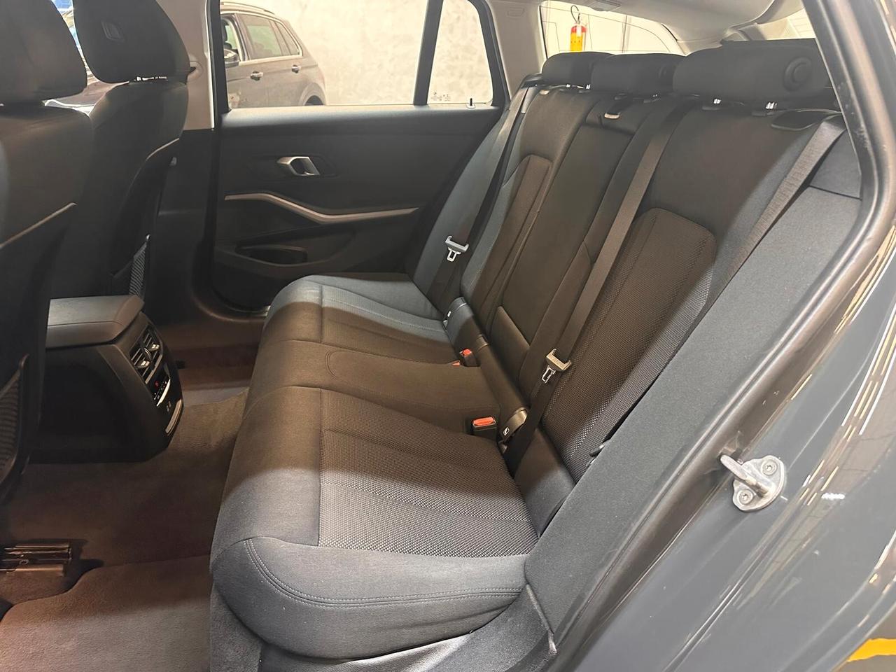BMW 318 d Touring mhev 48V Sport auto * IVA ESPOSTA *