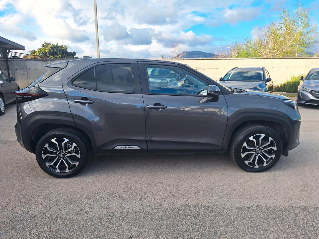 Toyota Yaris Cross 1.5 Hybrid 115cv Business NAV+RETROCAM. 2023