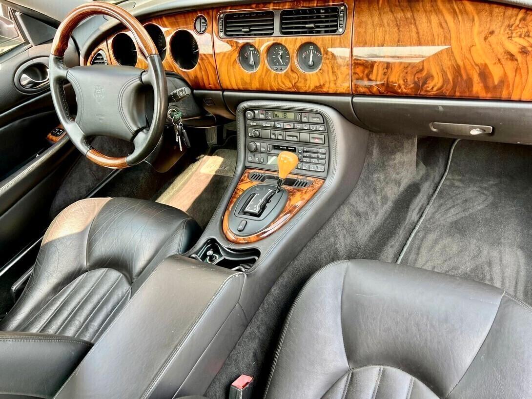 Jaguar XK8 4.0 Coupé UNICO PROPRIETARIO / CERT. ASI CRS/PRONTA PER FARE TARGA ORO