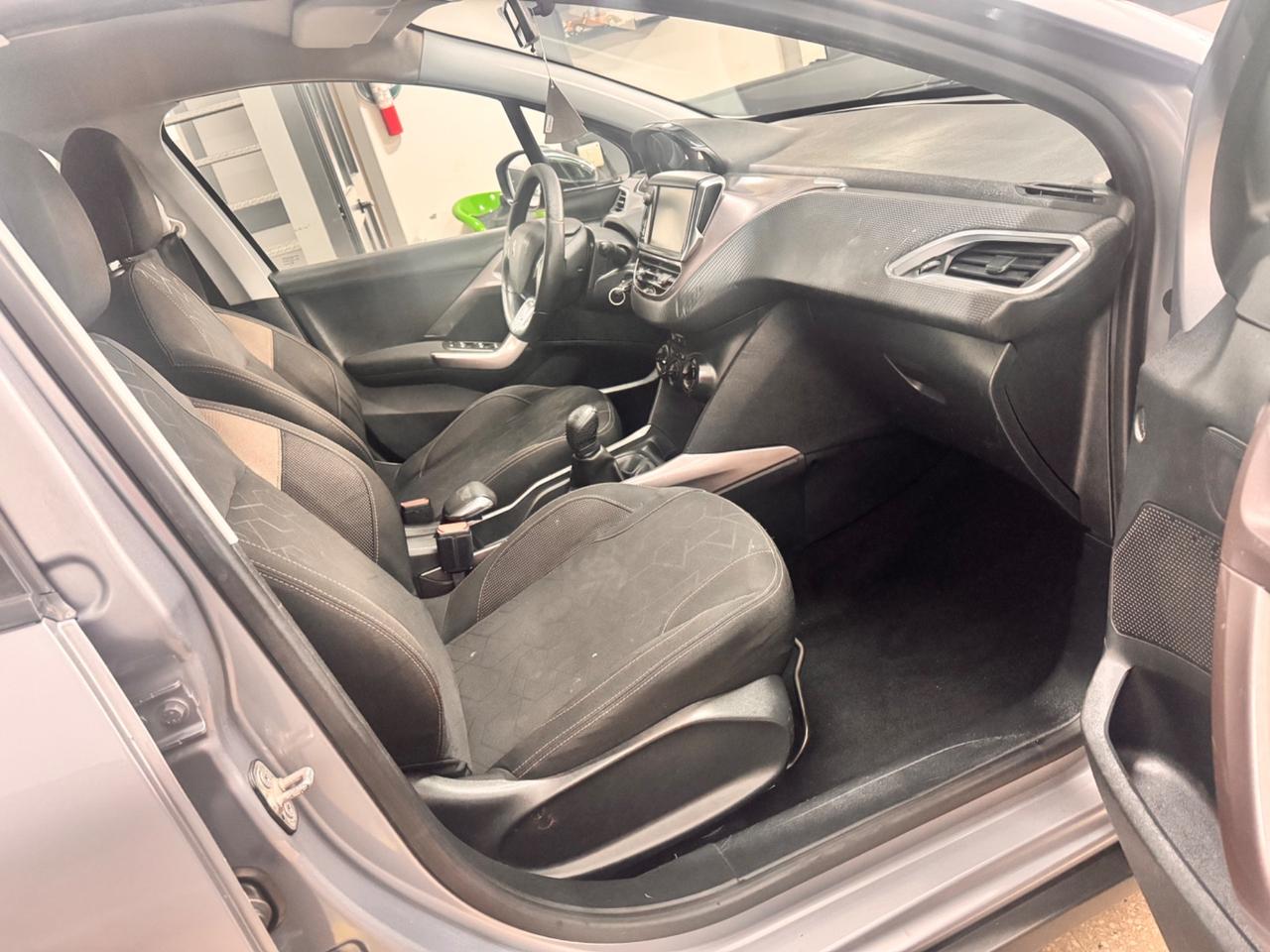 Peugeot 2008 1.4 HDi 68 Cv - 2013