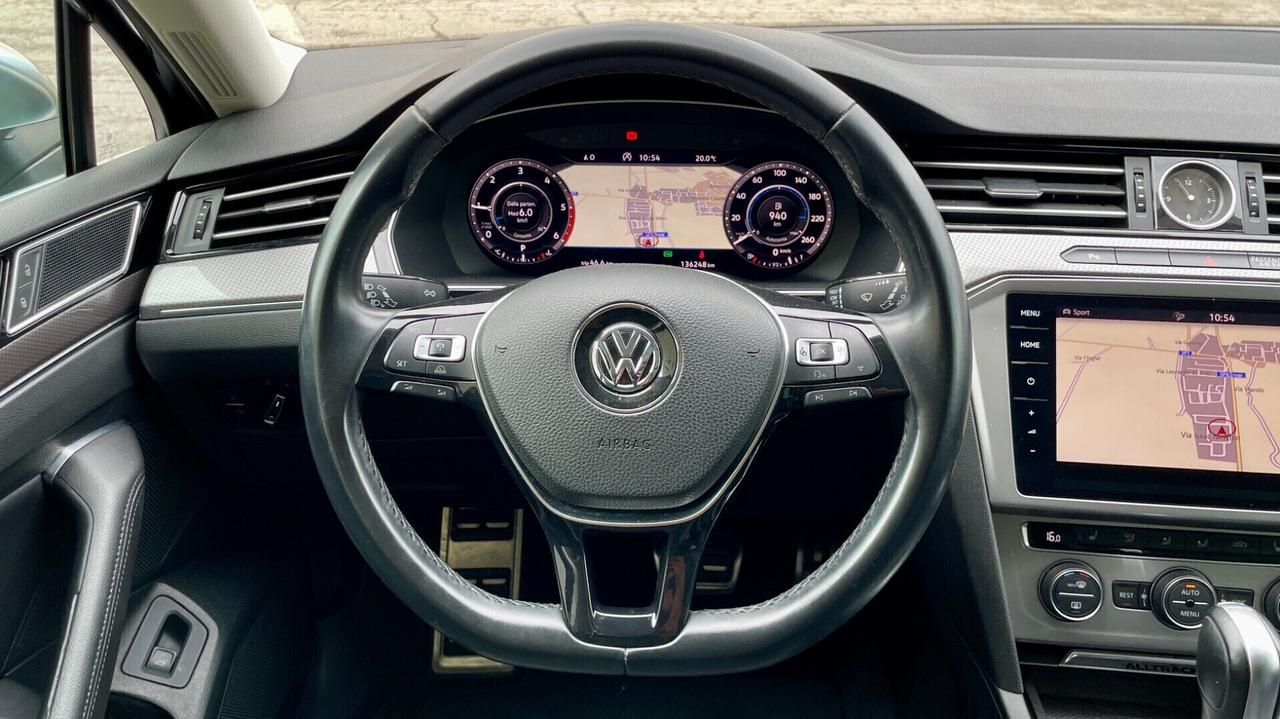 VOLKSWAGEN PASSAT VARIANT 2.0 ALLTRACK 4 MOTION DSG EXECUTIVE BMT 190CV - TETTO, PELLE, VIRTUAL COCKPIT