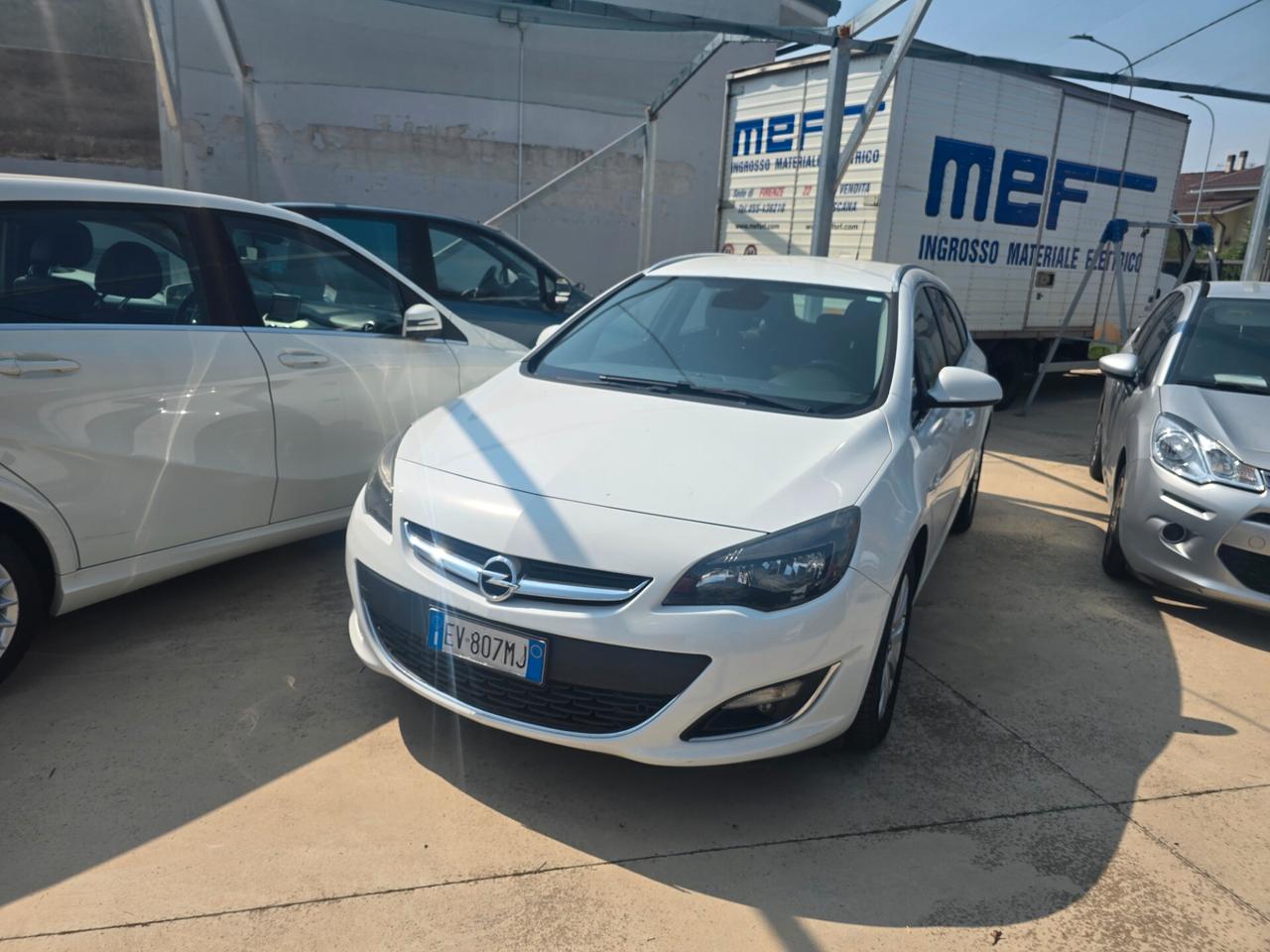 Opel Astra 1.7 CDTI 110CV Sports Tourer Cosmo Fleet