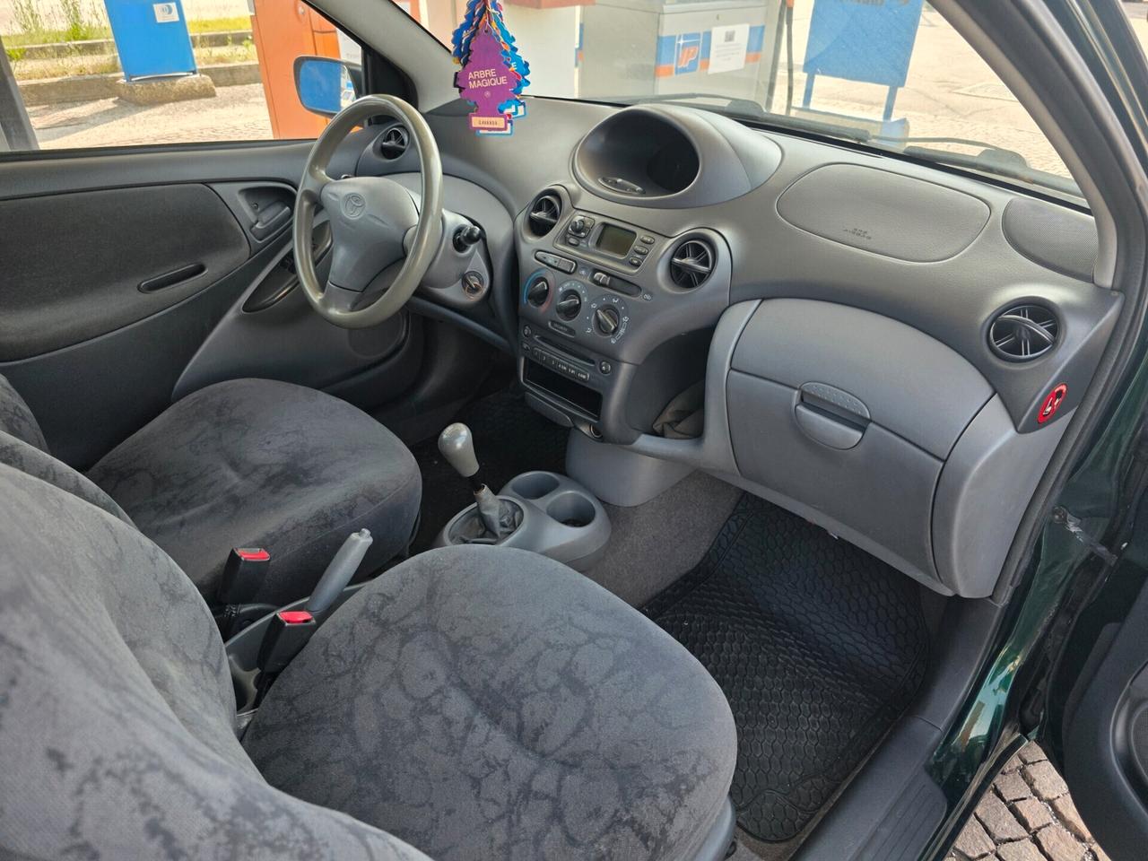 Toyota Yaris 1.4 Tdi D-4D cat con 207.000km Neopatentati ok