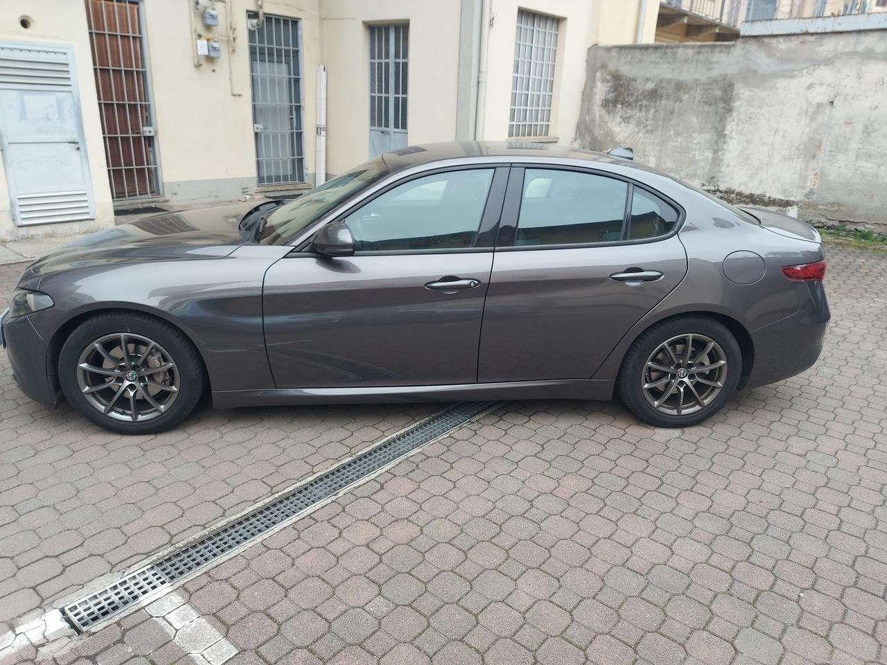 Alfa Romeo Giulia Super 2.2 JTD 150 CV