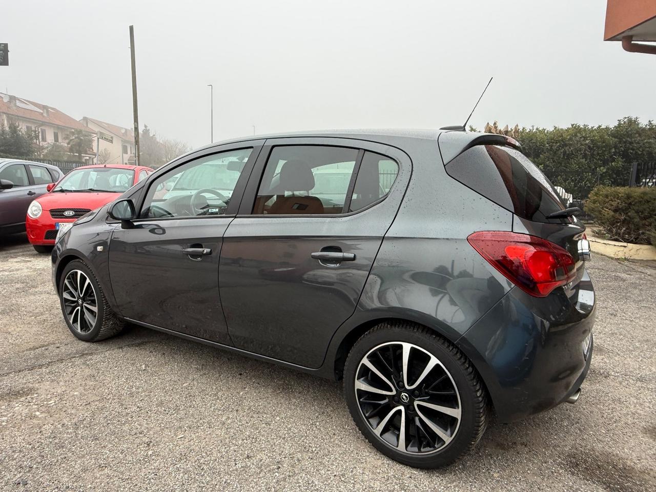 Opel Corsa 1.4 90CV 5 porte Innovation