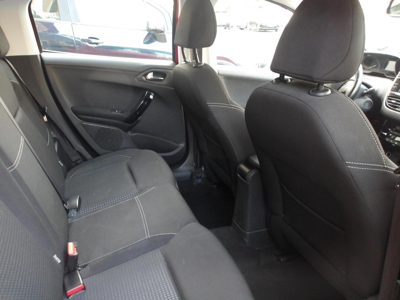 Peugeot 208 5 Porte 208 5p 1.2 puretech Allure s&s 82cv my18