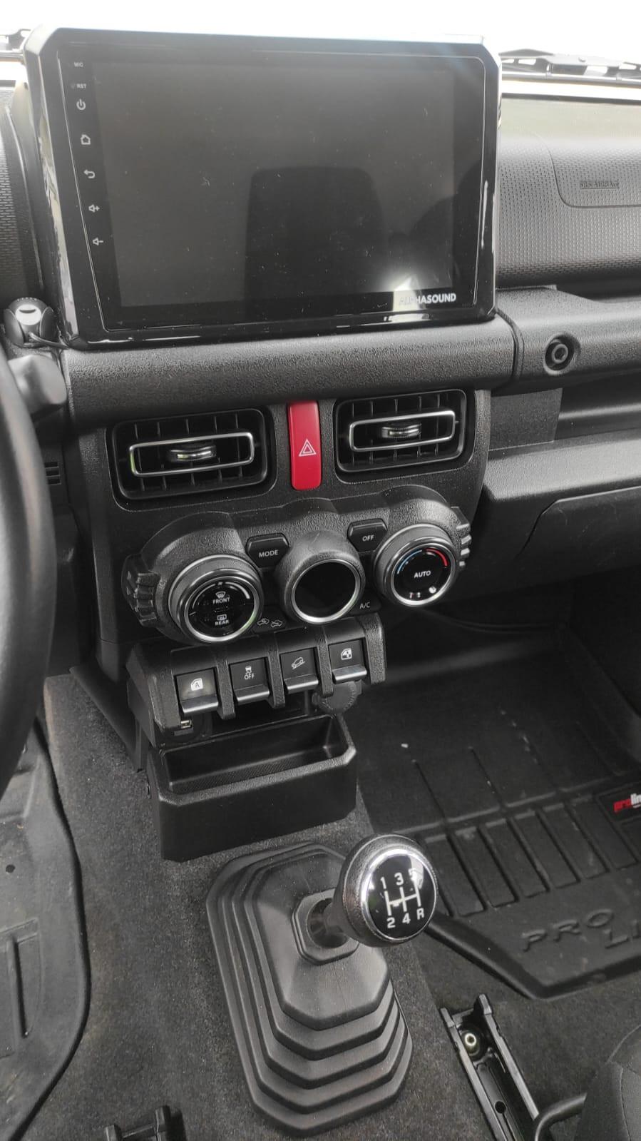 SUZUKI JIMNY TOP 1.5 BENZINA 4 POSTI GANCIO TRAINO