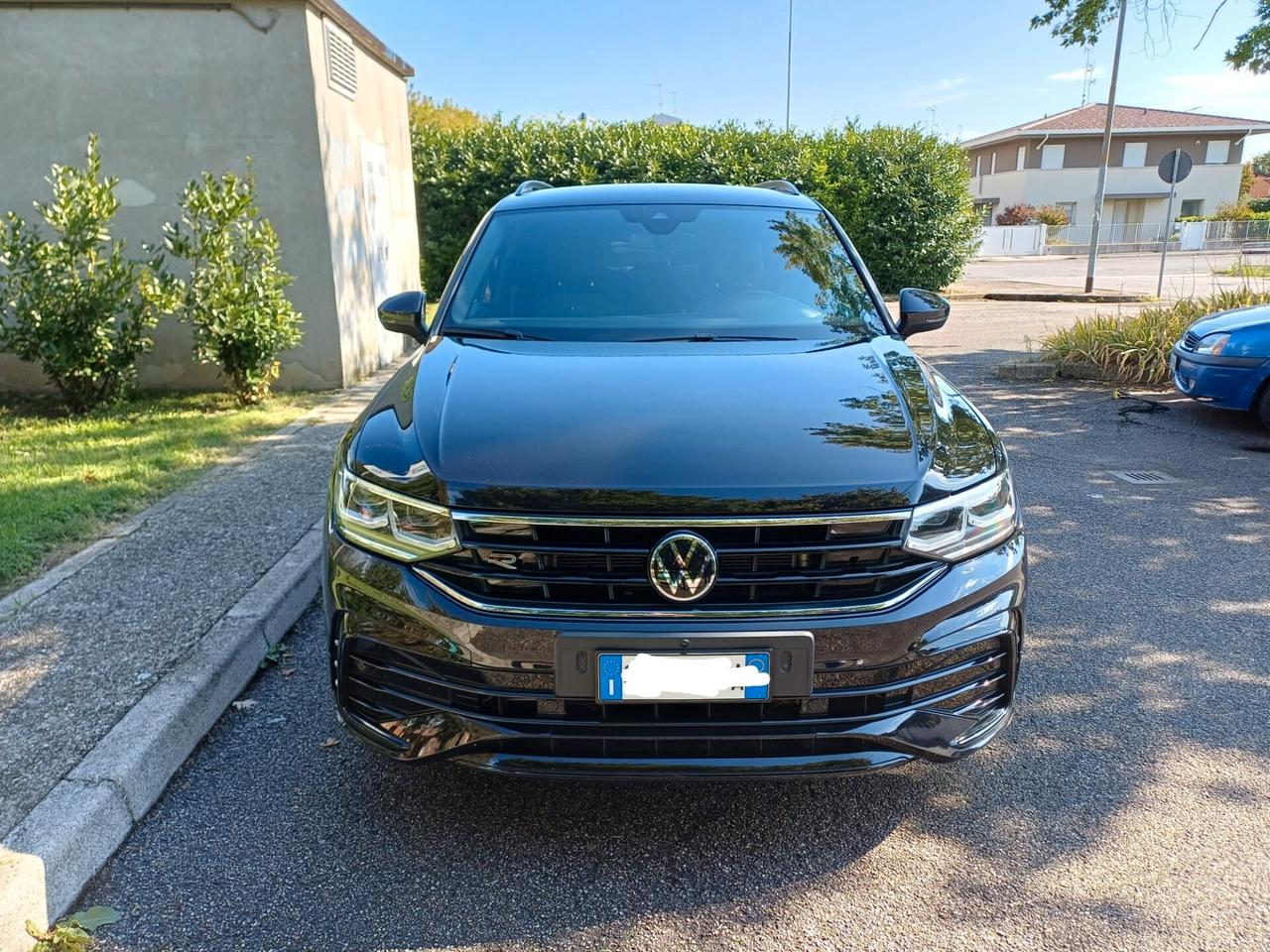 Volkswagen Tiguan 2.0 TDI 150 cv SCR DSG R-Line