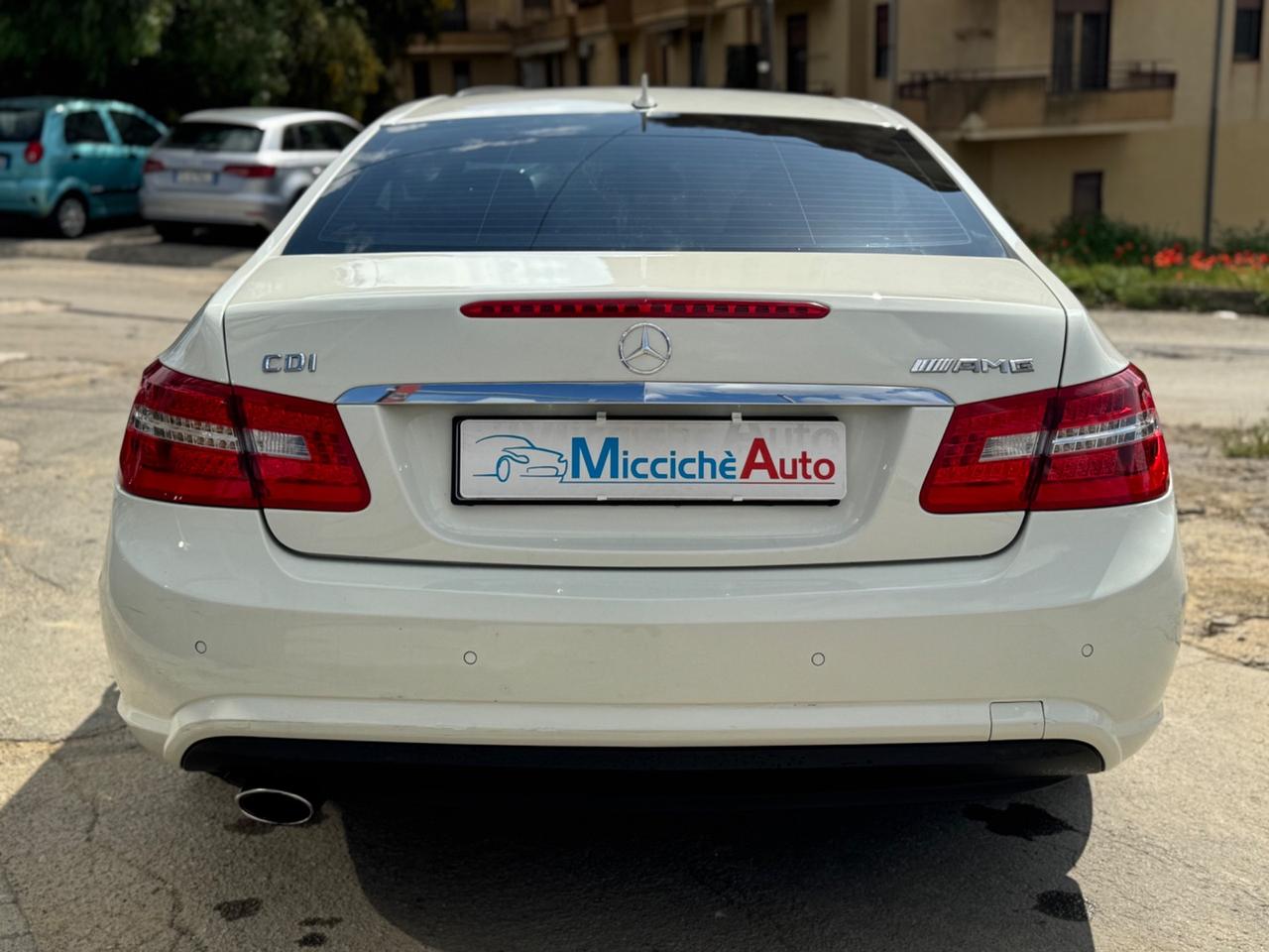 MERCEDES CLASSE E 250D 204 CV AMG FULL MANUALE