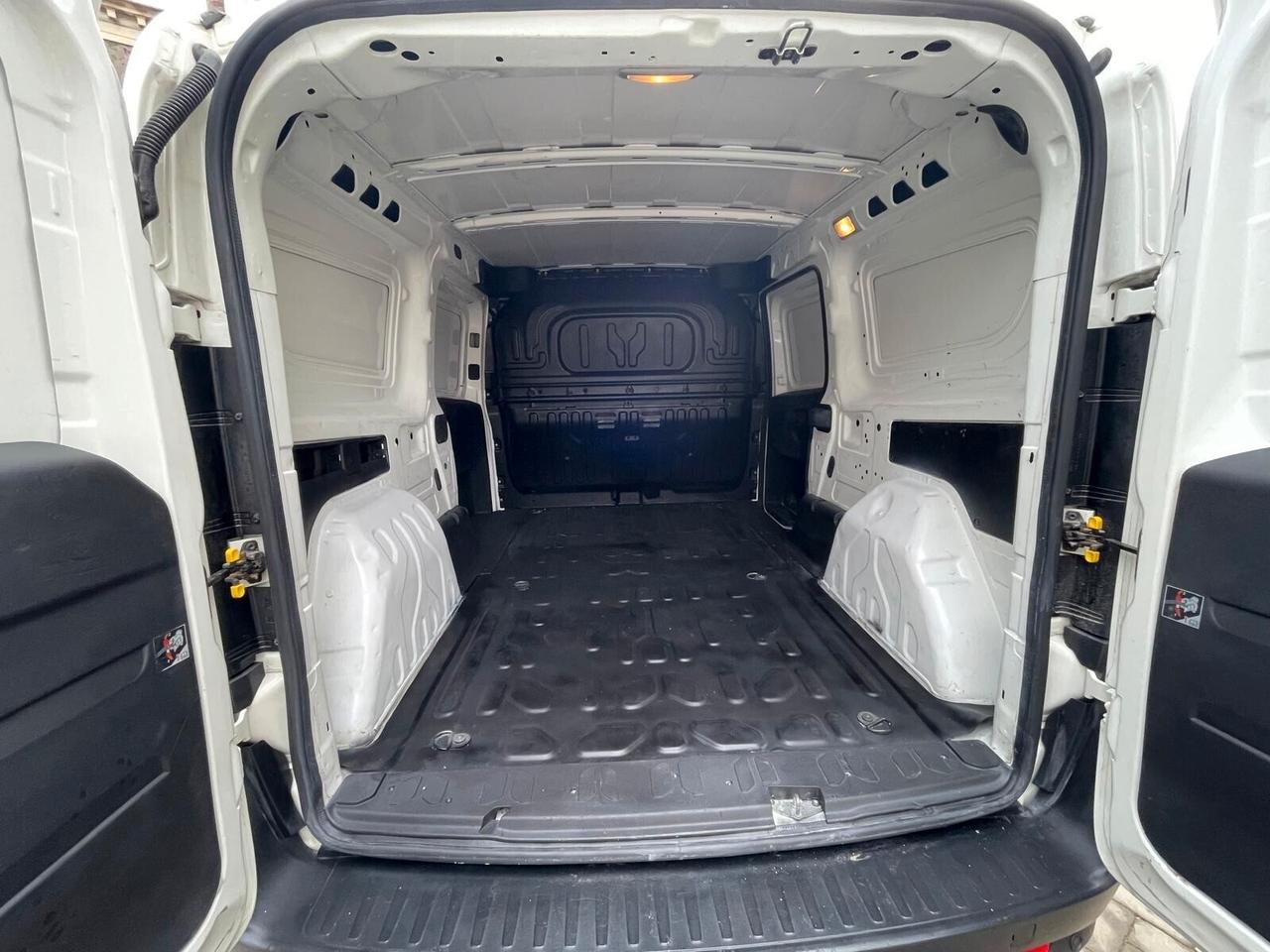 Fiat Doblò 1.6 MJT 105CV PL-TN Cargo Maxi Lamierato SX