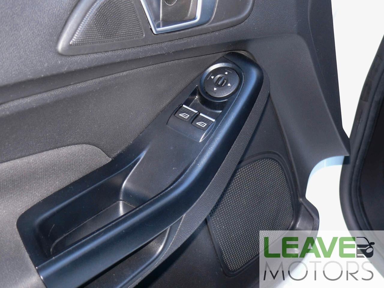 Ford Fiesta 1.4 5 porte GPL (M1419)