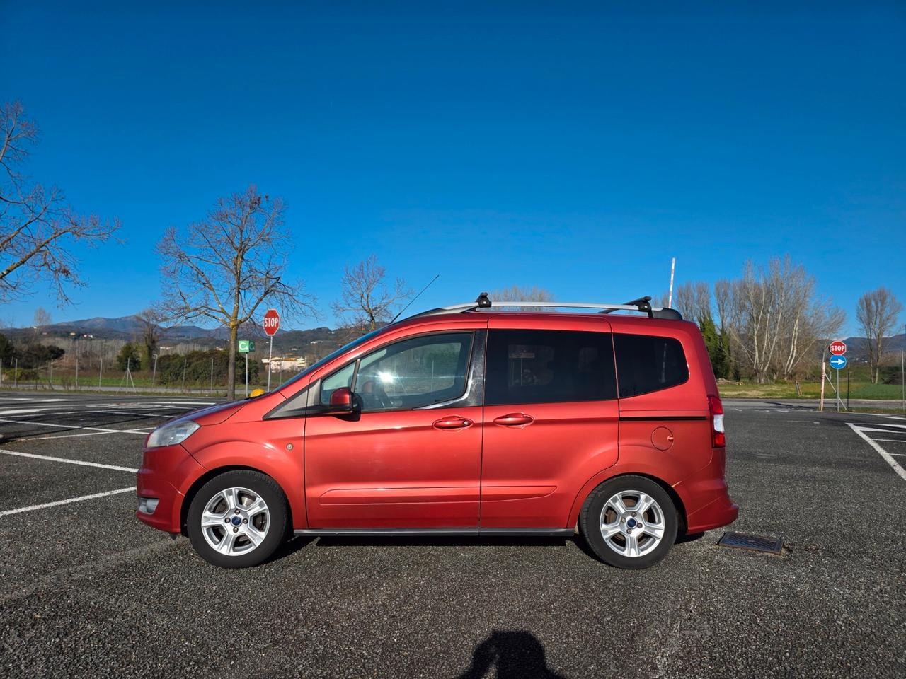 Ford Tourneo Courier 1.6 TDCI 95 CV Plus