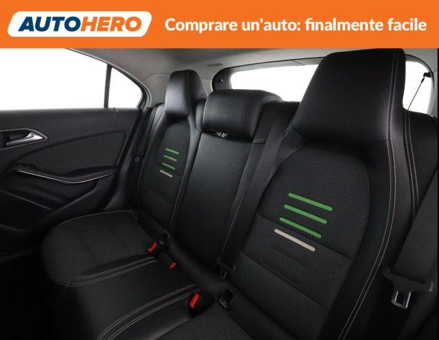 MERCEDES-BENZ A 180 d Business