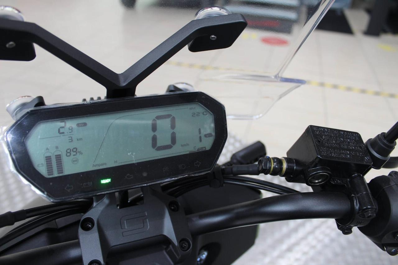 Super Soco CPX CPX doppia batteria