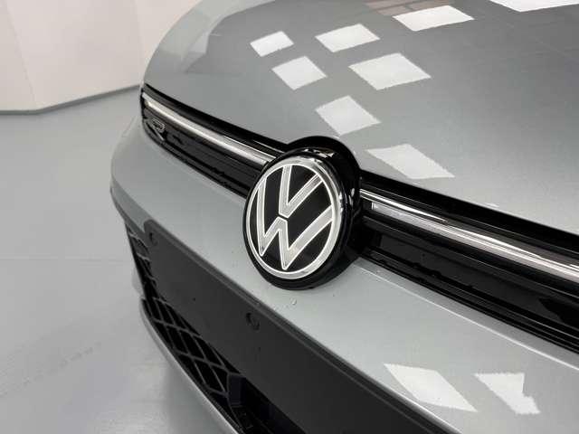 Volkswagen Golf 8.5 R-LINE 1.5 eTSI 115CV DSG MY2025 KM0 ONLYPROMO