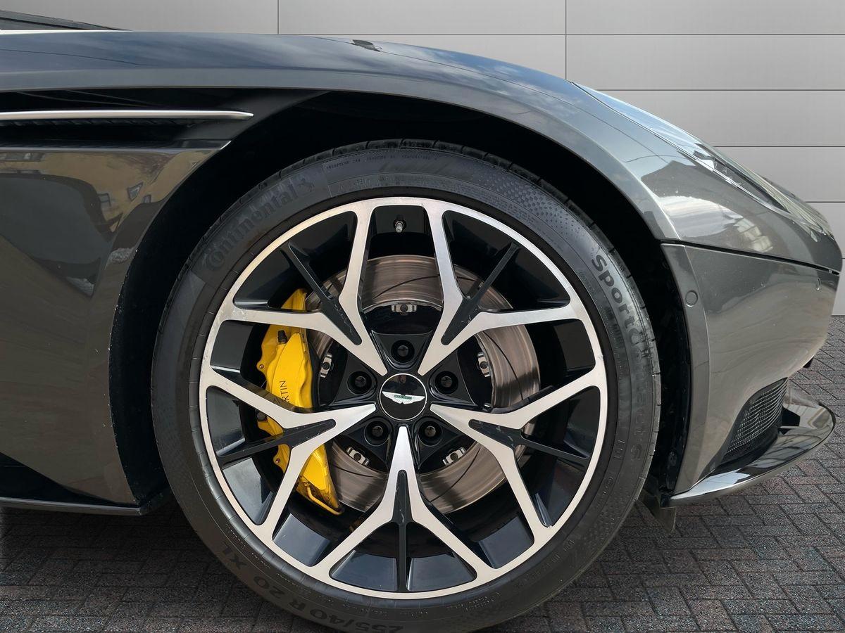 ASTON MARTIN DB11 Volante 4.0 V8 auto