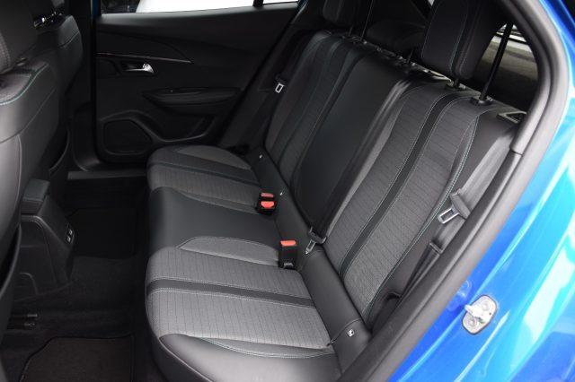 PEUGEOT 2008 BlueHDi 130 S&S EAT8 Allure