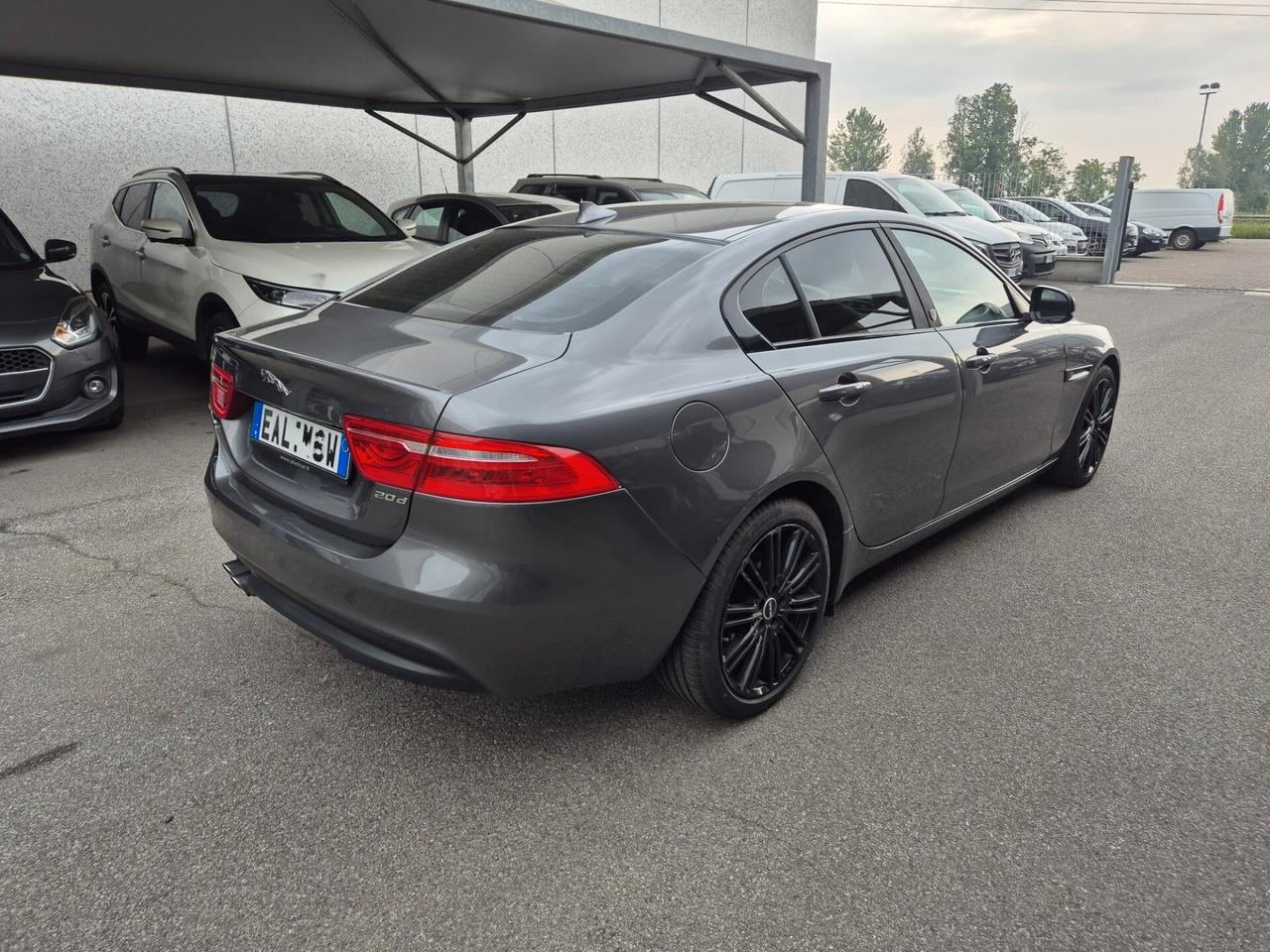 Jaguar XE 2.0 D Turbo 180CV aut. R-Sport